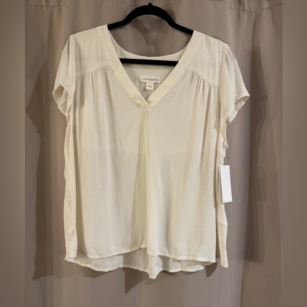NWT Treasure & Bond Cream V-Neck Blouse